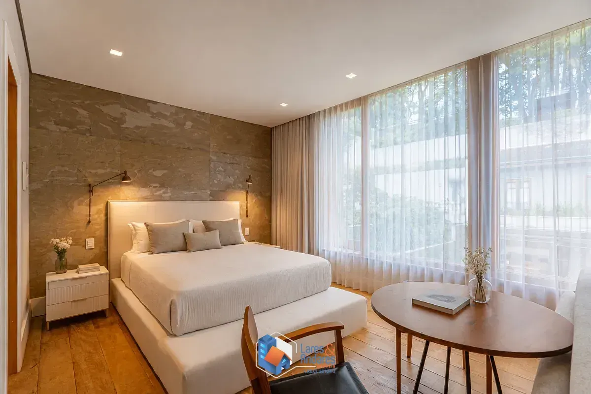 Imagem Casa para venda em Jardim Viana com 4 quartos, sendo 4 suítes, 375m²