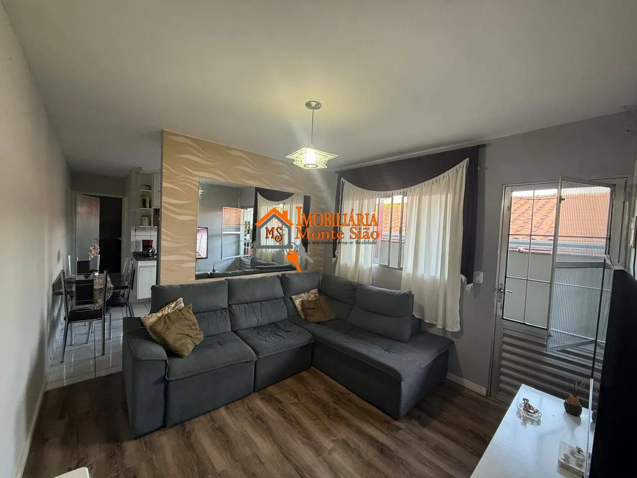 Foto do imóvel Casa com 2 dormitórios à venda, 50 m² por R$ 405.000,00 - Jardim Albertina - Guarulhos/SP