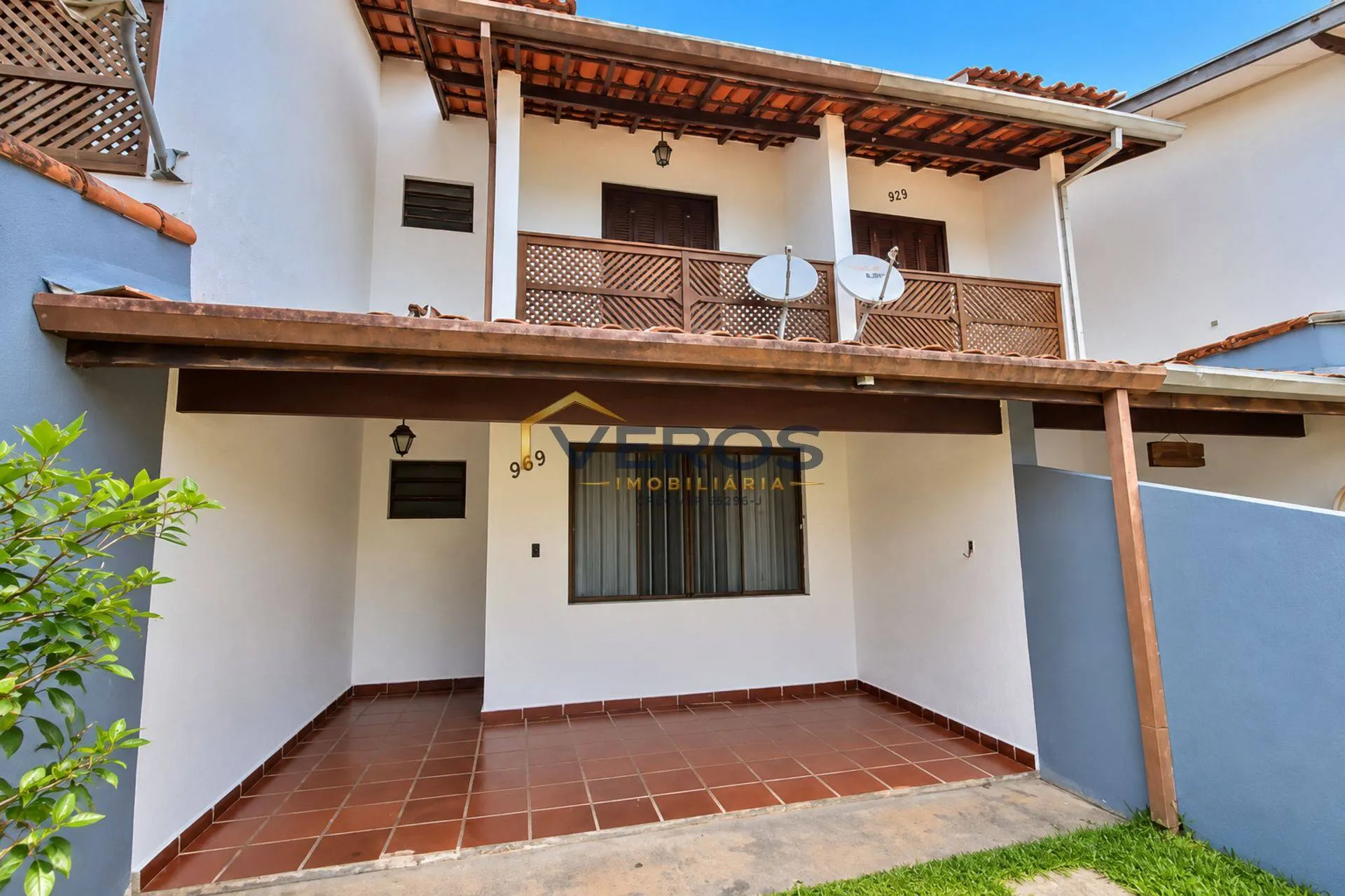 Imagem Casa em condominio 3 quartos venda 600m da praia do Indaiá em Caraguatatuba