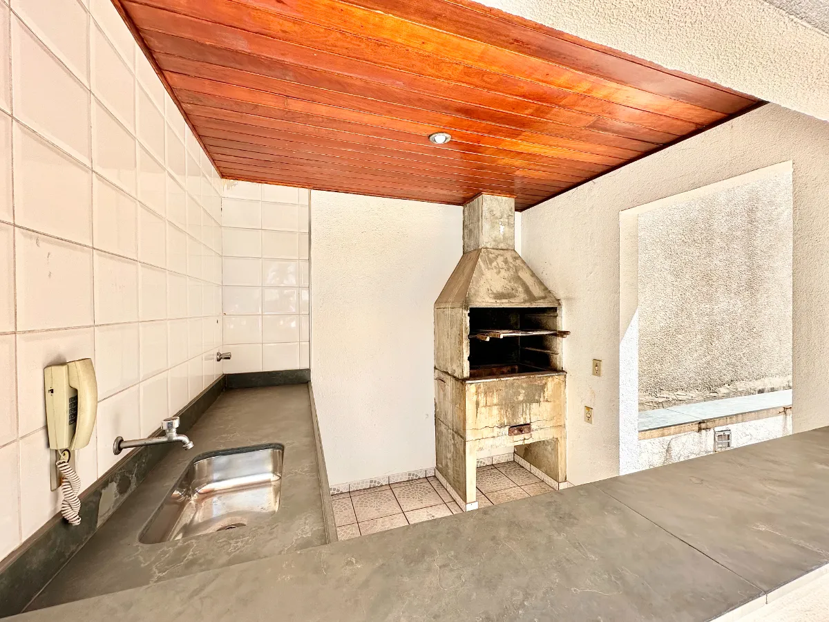 Imagem Apartamento para venda e locação em Aclimação com 3 quartos, sendo 2 suítes, 226m2