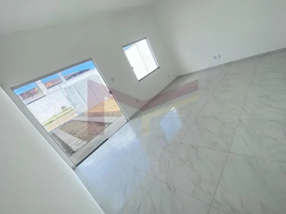 Imagem Casa 2/4 na Conceicao