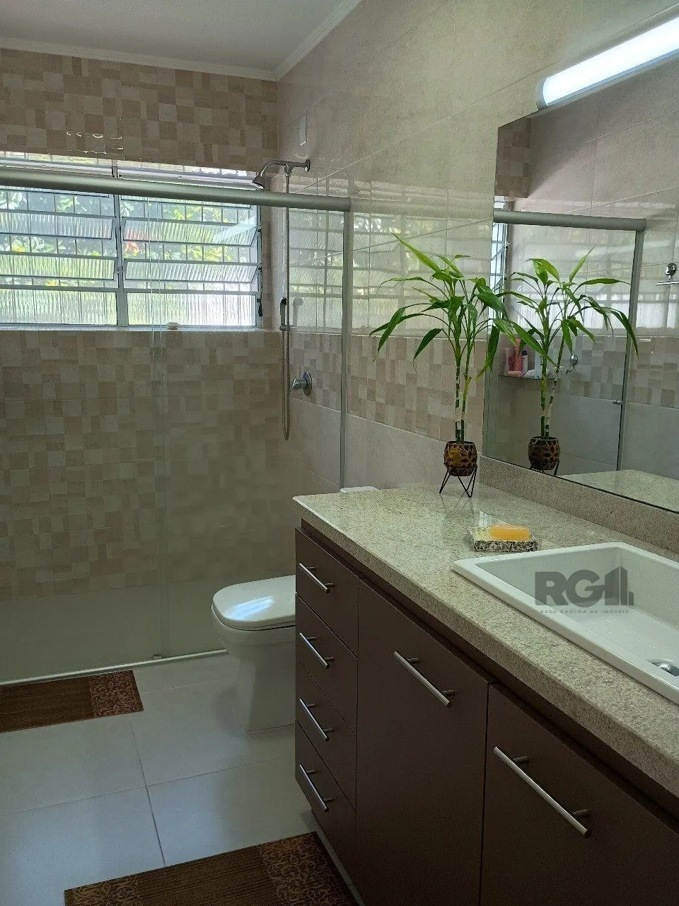 Imagem Casa Condominio para Venda 3 dormitórios, sendo 1 suites, 2 vagas - Tristeza