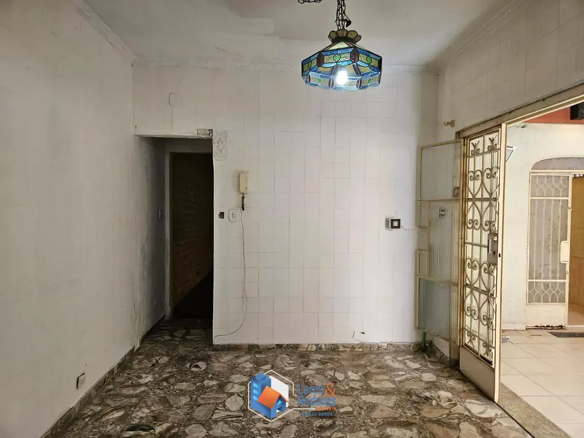 Imagem Casa para venda em Água Branca com 3 quartos, sendo 2 suítes, 228m²