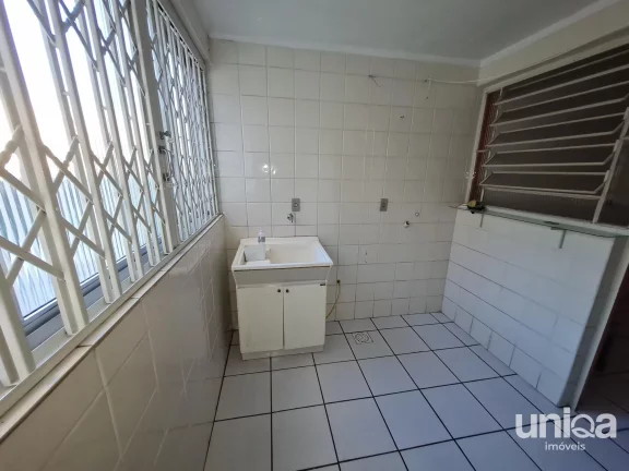 Imagem Apto 02 dormitórios Frente Sacada com churrasqueira e Garagem em Santa Maria