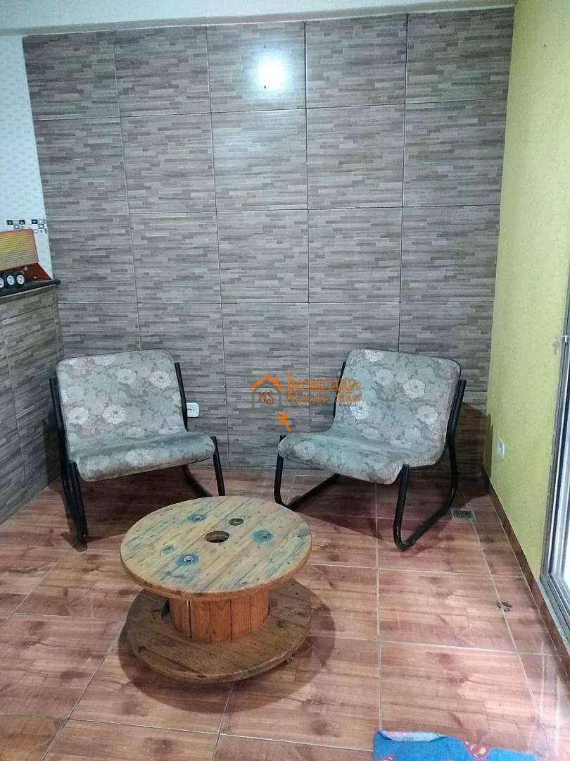 Imagem Sobrado com 4 dormitórios à venda, 300 m² por R$ 650.000,00 - Cocaia - Guarulhos/SP