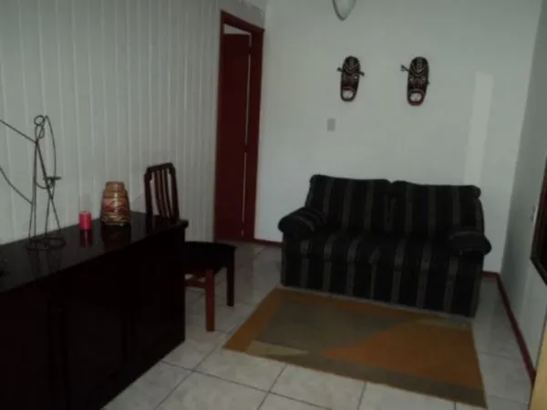 Imagem Casa para Venda - 450m², 3 dormitórios, 1 vaga - Floresta