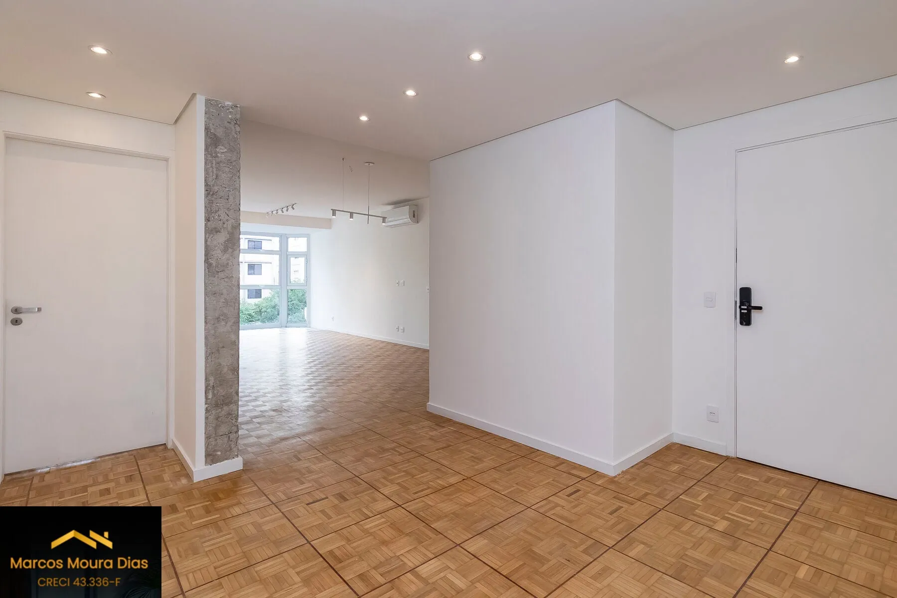 Imagem Apartamento Reformadíssimo 3 Suites, 141 m2, no Jardins