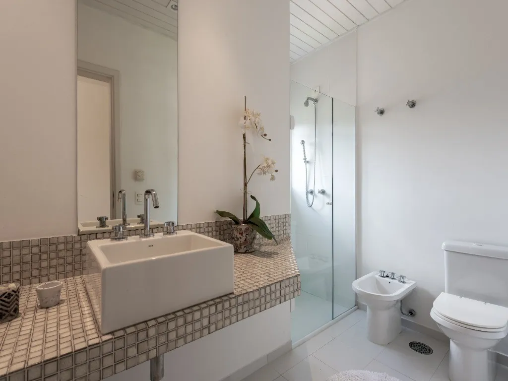 Imagem Casa de luxo em condomínio à venda em Campos do Jordão - 5 quartos, 5 suítes, 5 banheiros, 4 vagas, 900m².