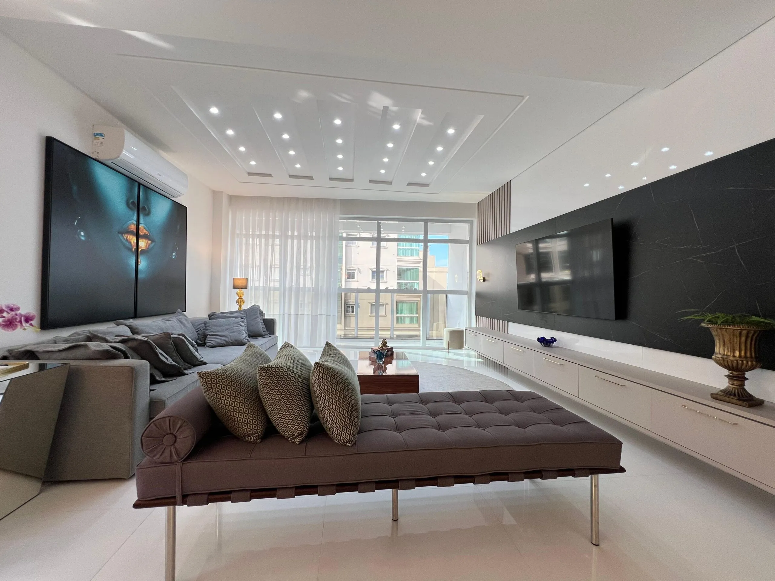 Imagem Apartamento com vista para o mar à venda com 283m2 por R$ 5.500.000,00