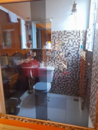 Imagem Casa de 3 dormitórios com piscina e varanda gourmet no bairro Jardim Primavera, Uberaba