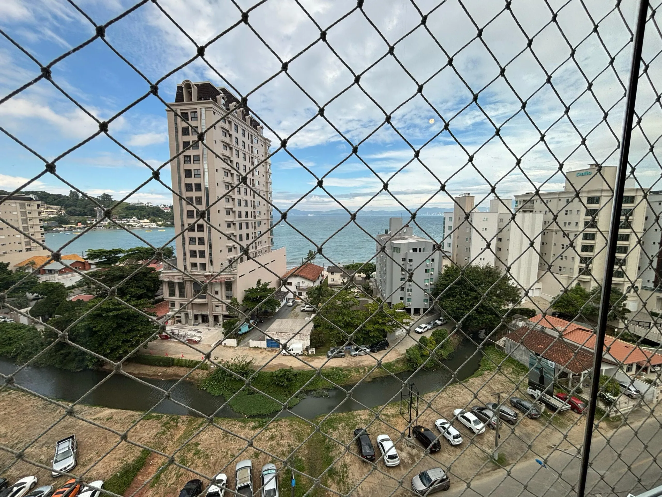 Imagem Apartamento com vista para o mar à venda com 105m2 por R$ 1.800.000,00