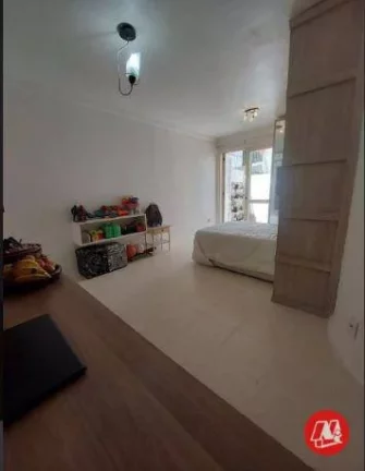 Imagem JK próximo ao Clinicas com pátio.