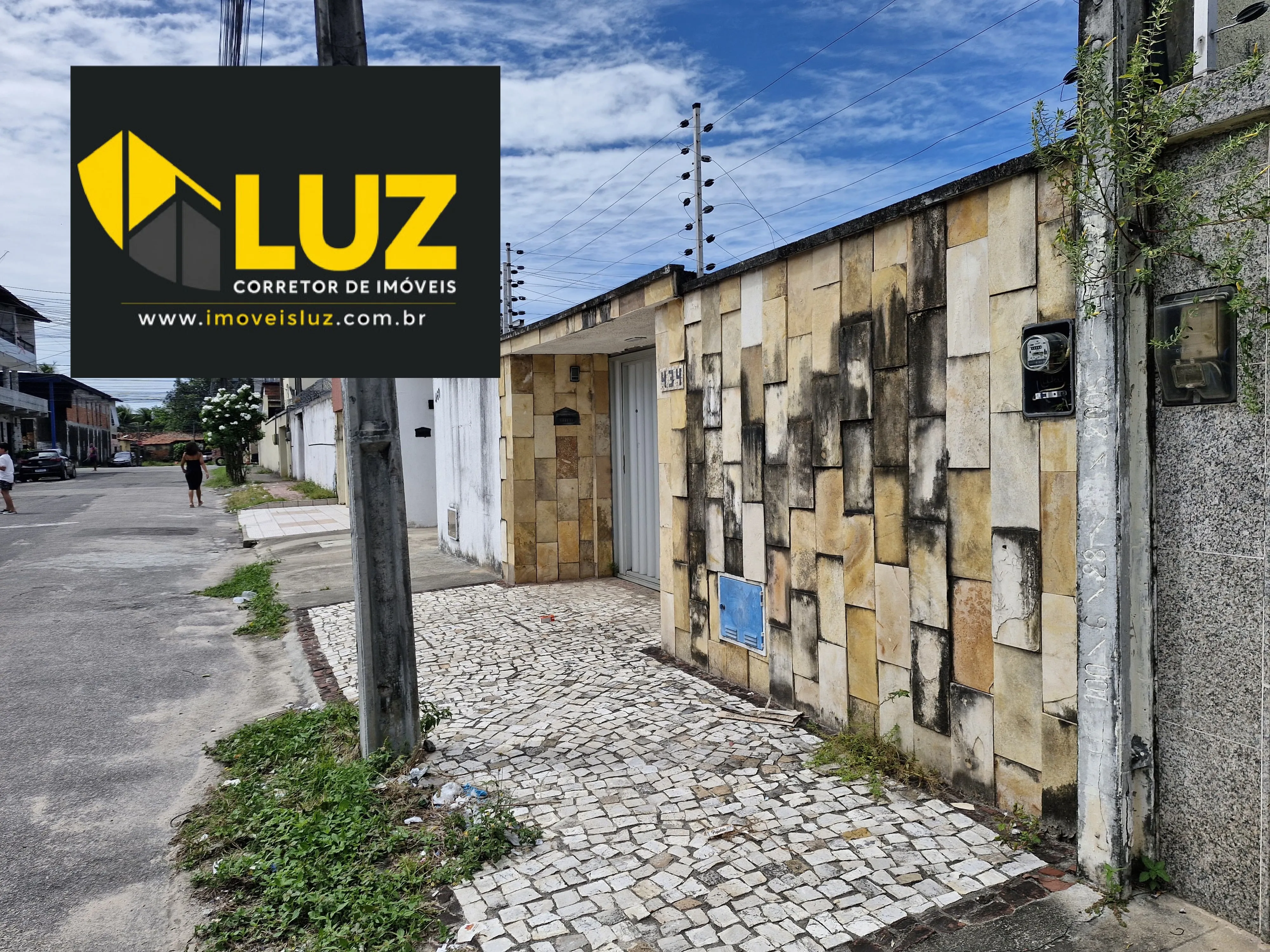 Imagem Sua Nova Casa em Messejana Espera por Você - A Poucos Metros da Frei Cirilo