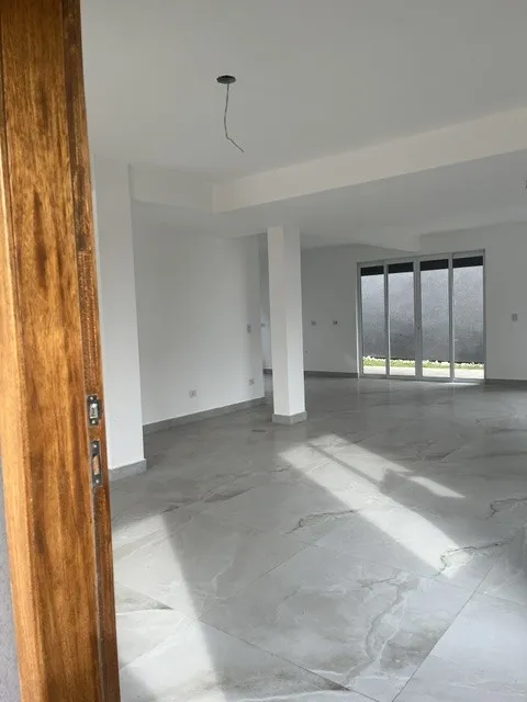 Imagem Casa 4 dormitórios em condominio fechado em Santa Felicidade
