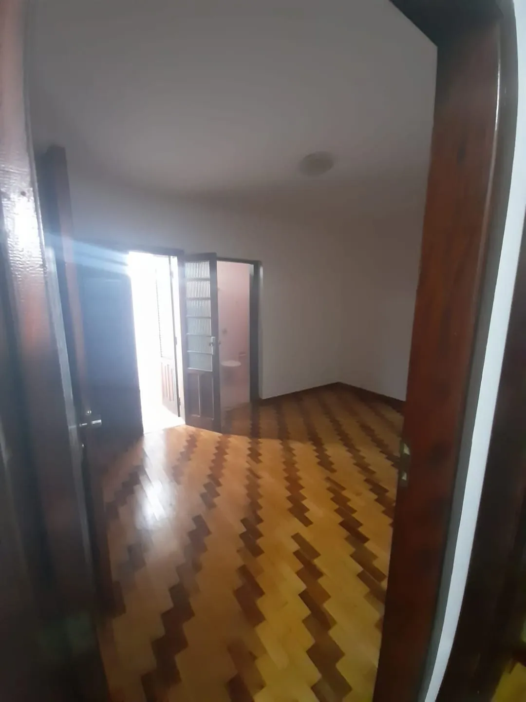 Imagem Casa à venda 3 Quartos, 1 Suite, 2 Vagas, Centro, Pindamonhangaba - SP