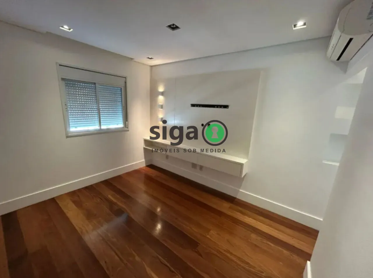 Imagem Cobertura de Alto Padrão com 173m², 4 Quartos, 4 Vagas e Vista Panorâmica - á Venda!!!