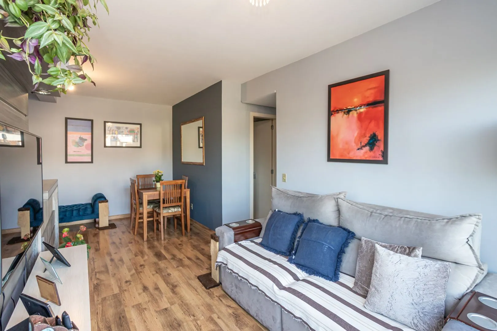 Imagem Apartamento no Cristal de 3 dormitórios , 2 vagas e infra