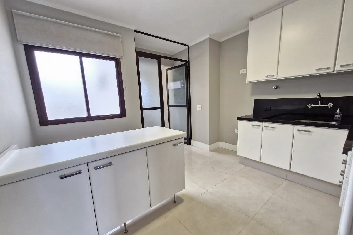 Imagem Apartamento para venda em Chácara Inglesa com 4 quartos, sendo 2 suítes, 156m2