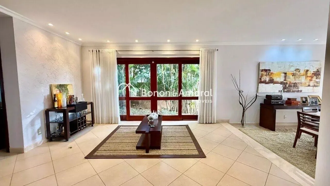 Imagem Casa com 4 Suítes à VENDA no Condomínio Moinho de Vento - Valinhos SP