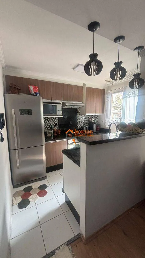 Imagem Apartamento com 2 dormitórios à venda, 47 m² por R$ 255.000,00 - Água Chata - Guarulhos/SP