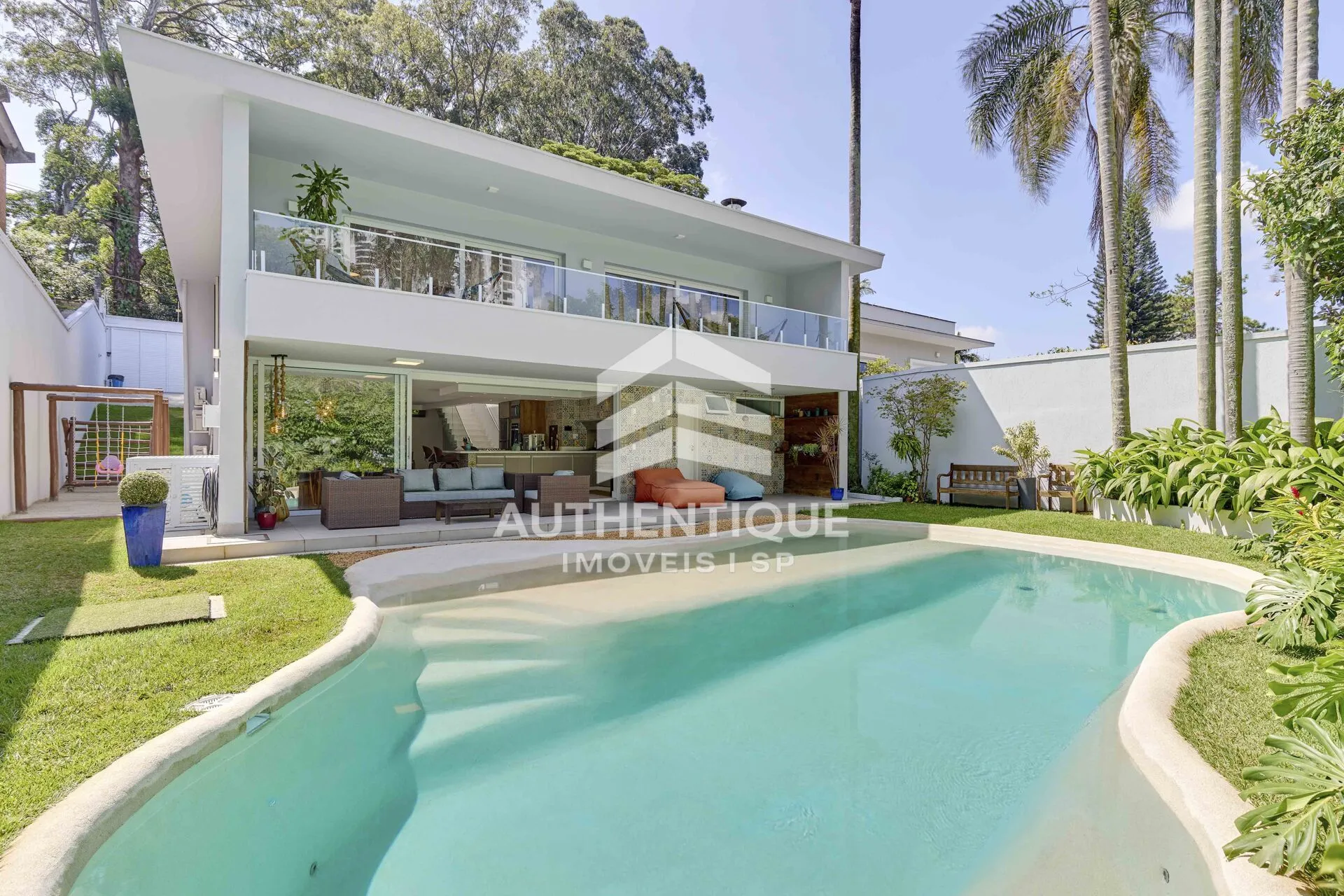 Foto do imóvel Casa Alto Padrão à venda em Avenida Manoel dos Reis Araújo, 848 - Jardim Marajoara, São Paulo - SP