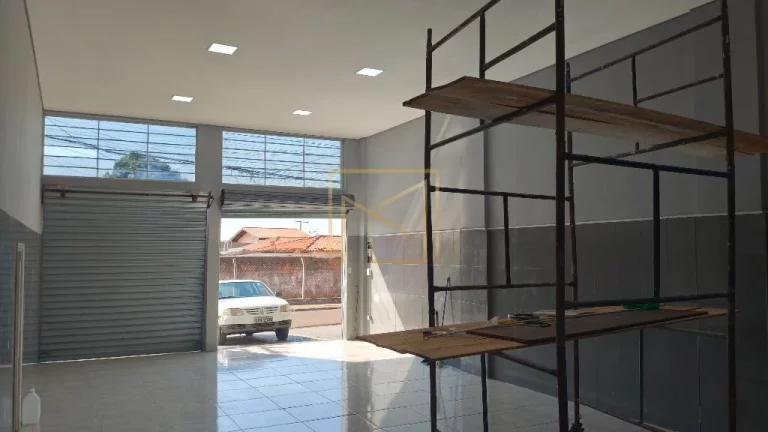 Imagem Comercial / Salão na cidade de Hortolândia