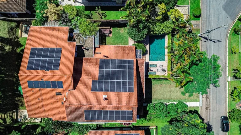 Imagem Casa com 4 Quartos à venda no Residencial Euroville - Carapicuíba/SP