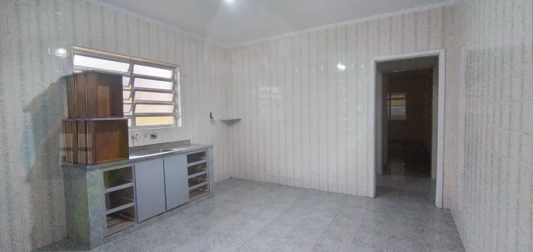 Imagem Casa de 2 dormitórios, 2 banheiros, 2 vagas, com 189m² em Taboão, São Bernardo do Campo