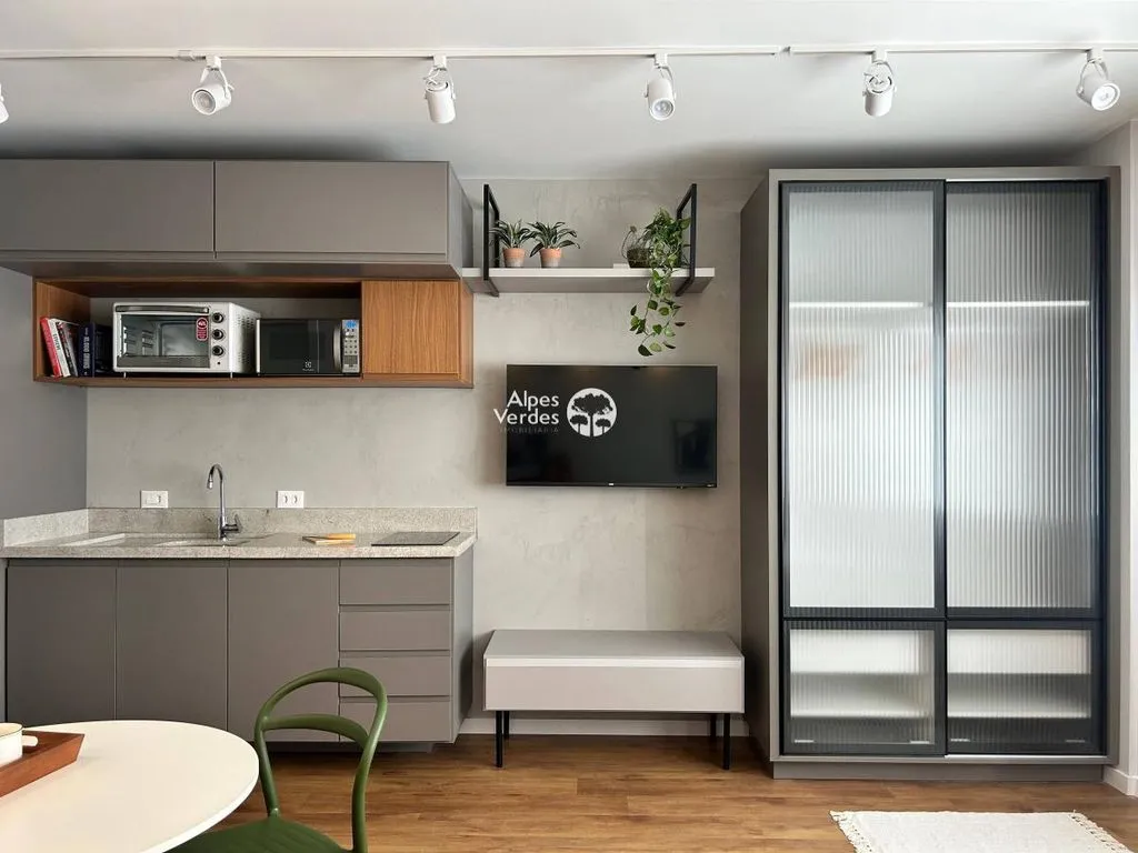 Imagem Vende-se apto mobiliado em Porto Alegre- 1 Quarto- R$550.000,00