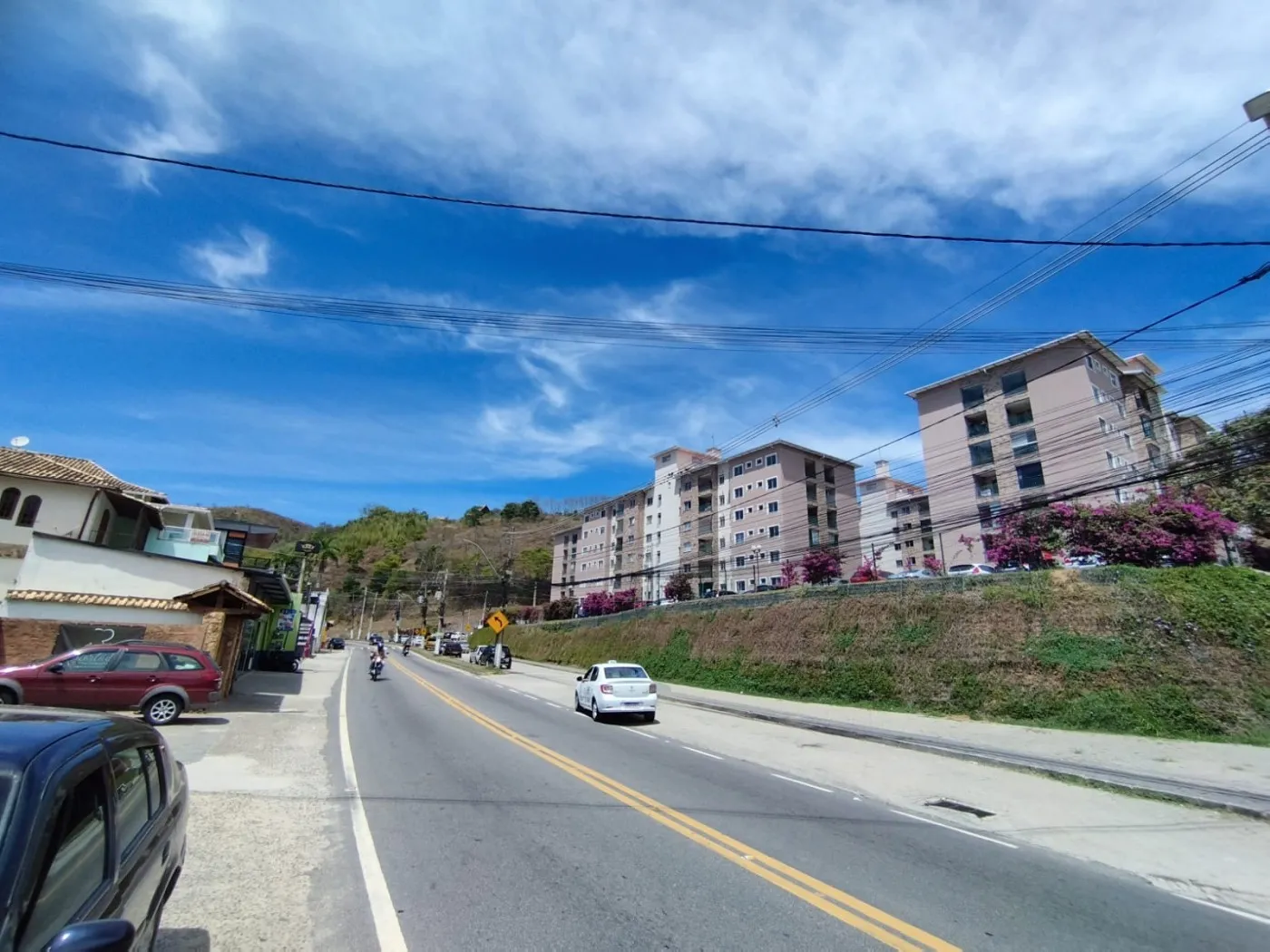 Foto do imóvel Apartamento Garden para Venda em Petrópolis / RJ em Estrada Philuvio Cerqueira Rodrigues