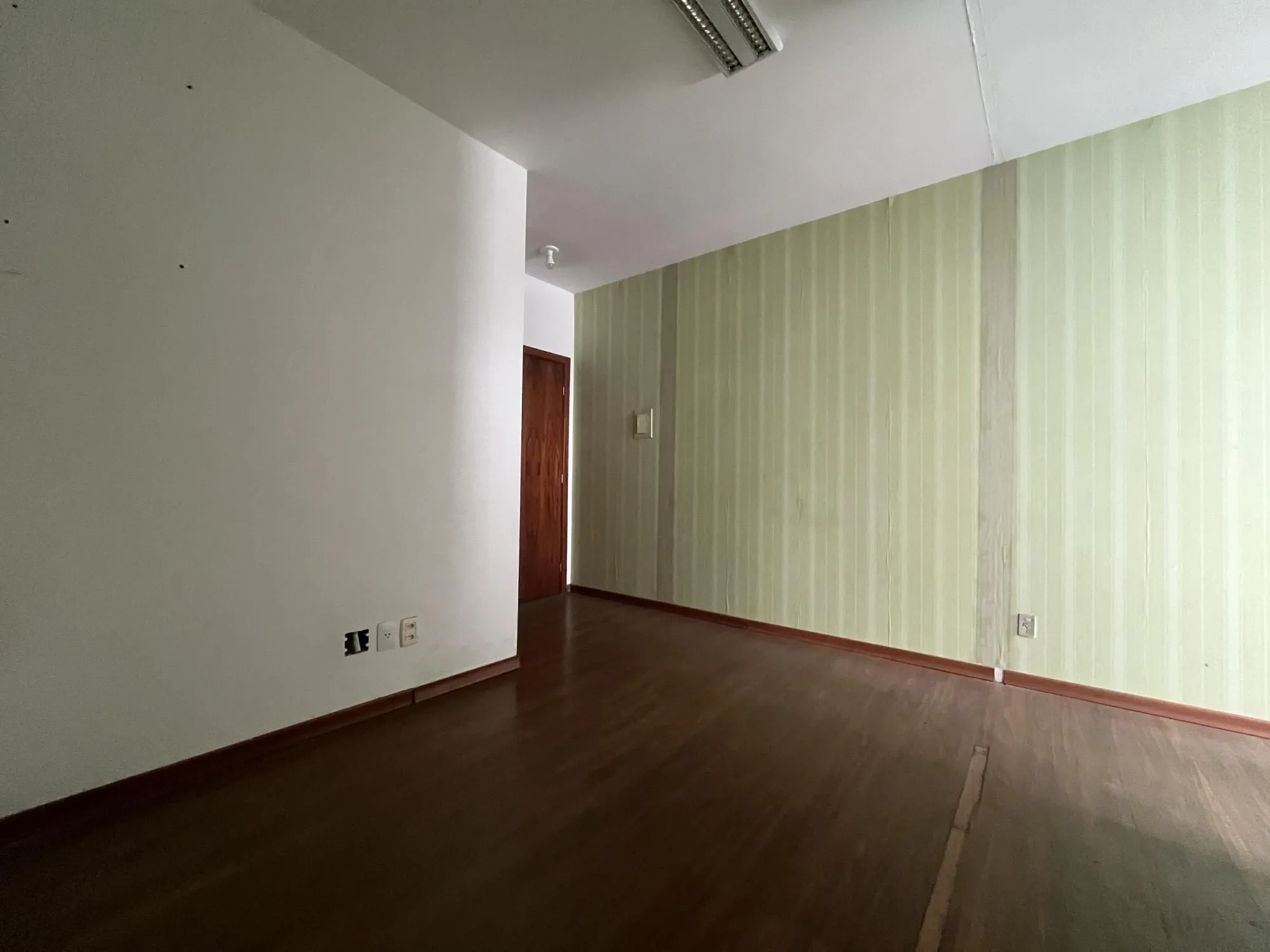 Imagem 4 salas comerciais