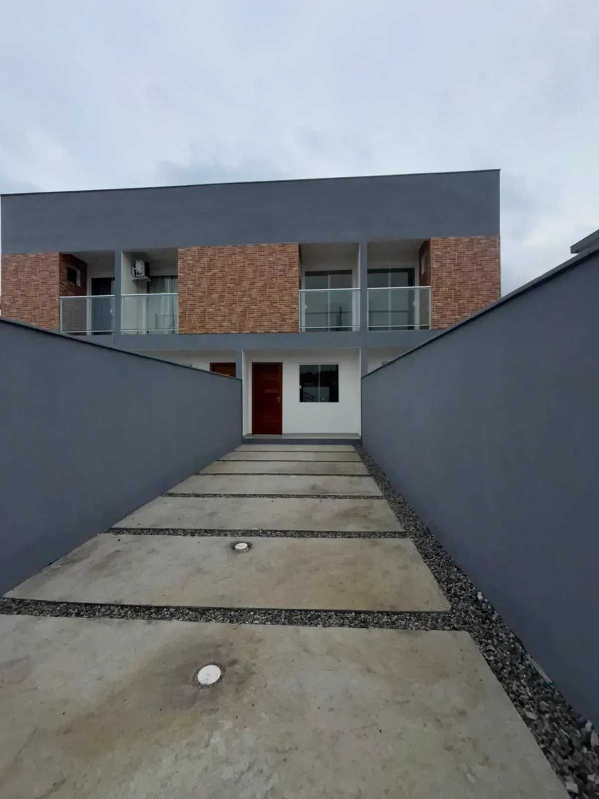 Foto do imóvel: Sobrado com 2 Quartos à Venda, 66 m² em Aventureiro - Joinville