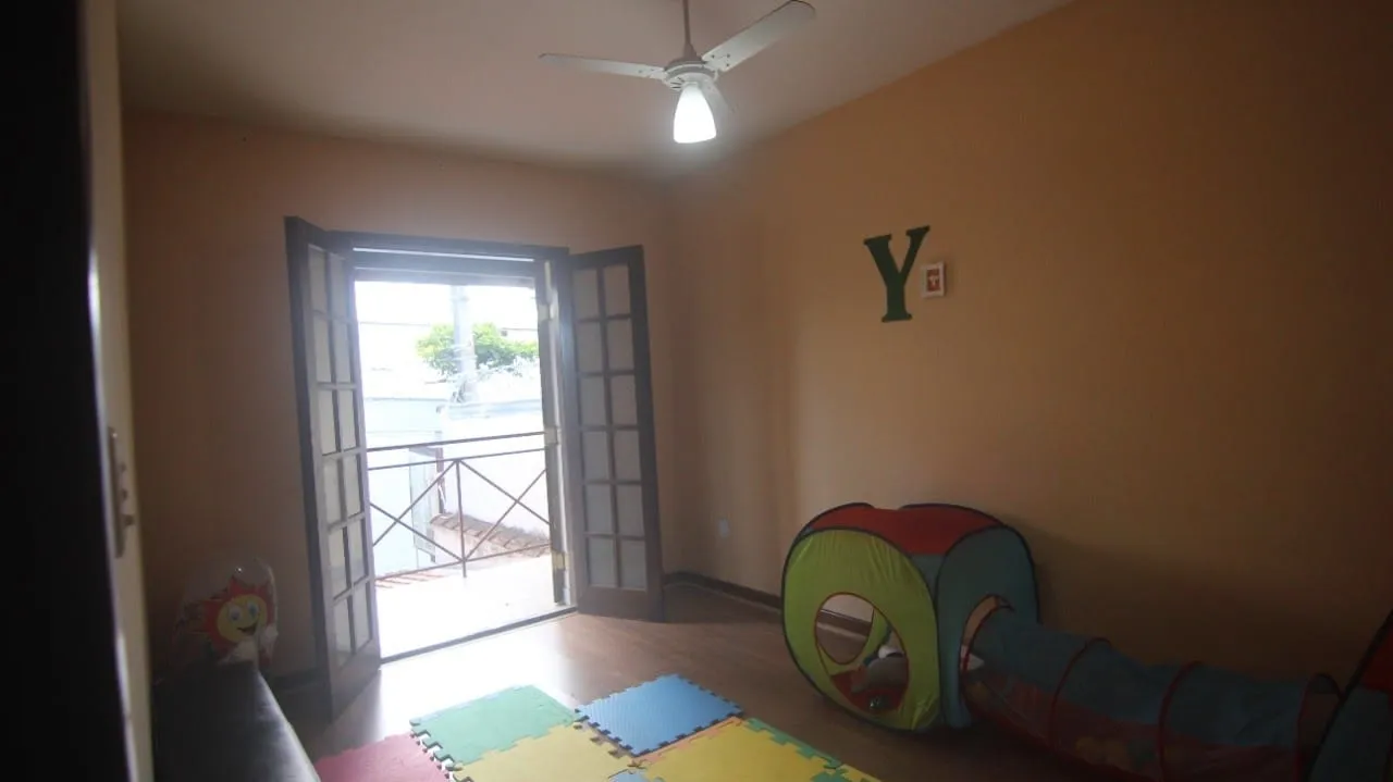 Imagem Casa à venda 3 Quartos, 1 Suite, 4 Vagas, 300M², Residencial Comercial Vila Verde, Pindamonhangaba - SP