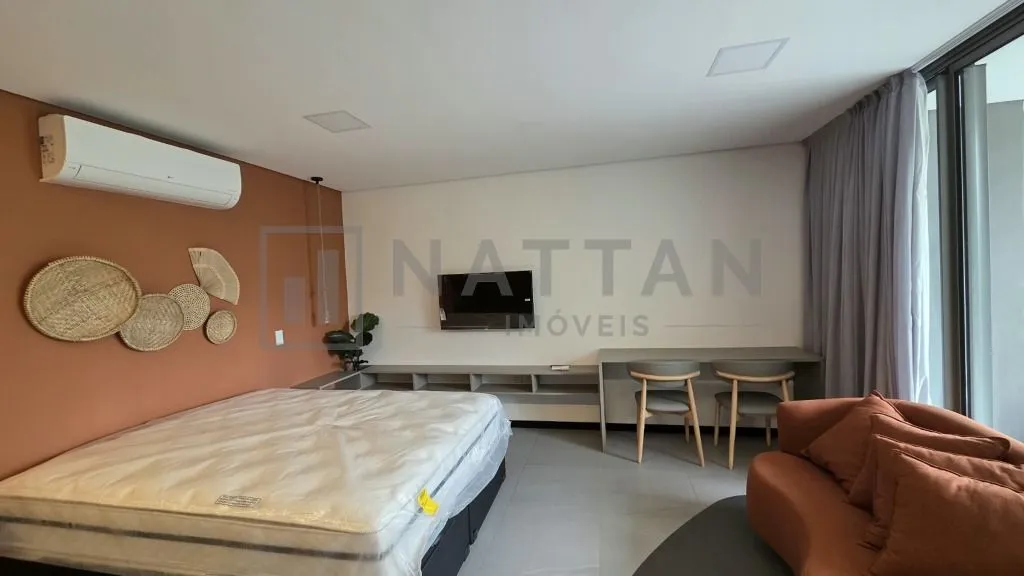 Imagem Studio mobiliado com 59 m², varanda e condomínio com piscina, sauna e quadra poliesportiva