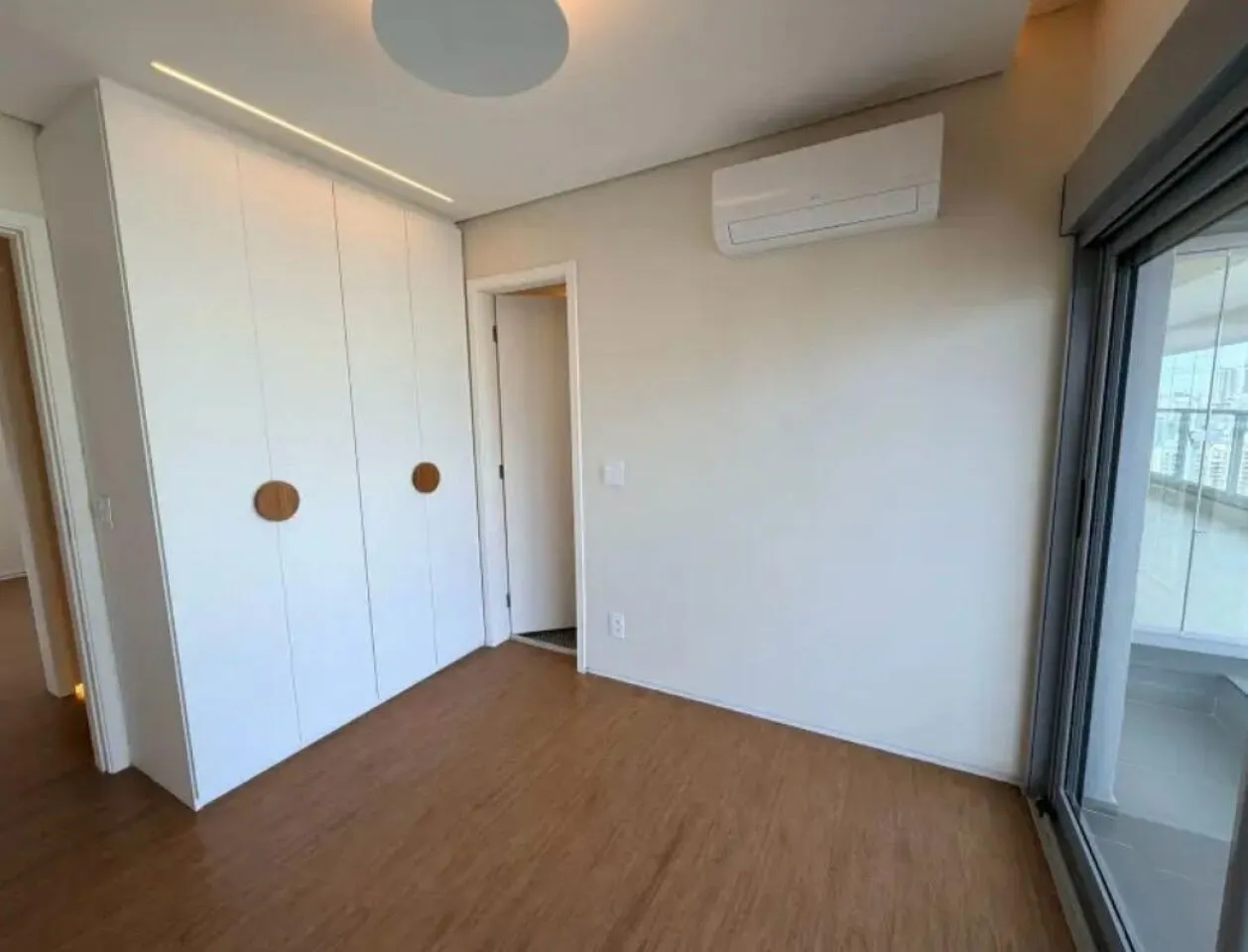 Imagem Apto com 184m² com 3 suítes e 3 vagas para Venda ou Locação na Vila Romana sem mobília