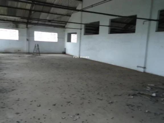 Imagem Galpão com 7800m2 em Itaquaquecetuba - SP