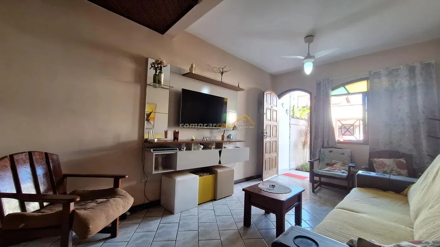Imagem Casa em Condomínio para Venda em Cabo Frio / RJ no bairro Ogiva