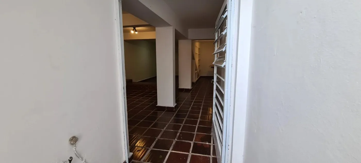 Imagem Casa para Venda em São Paulo, Vila Madalena, 3 dormitórios, 1 banheiro, 2 vagas