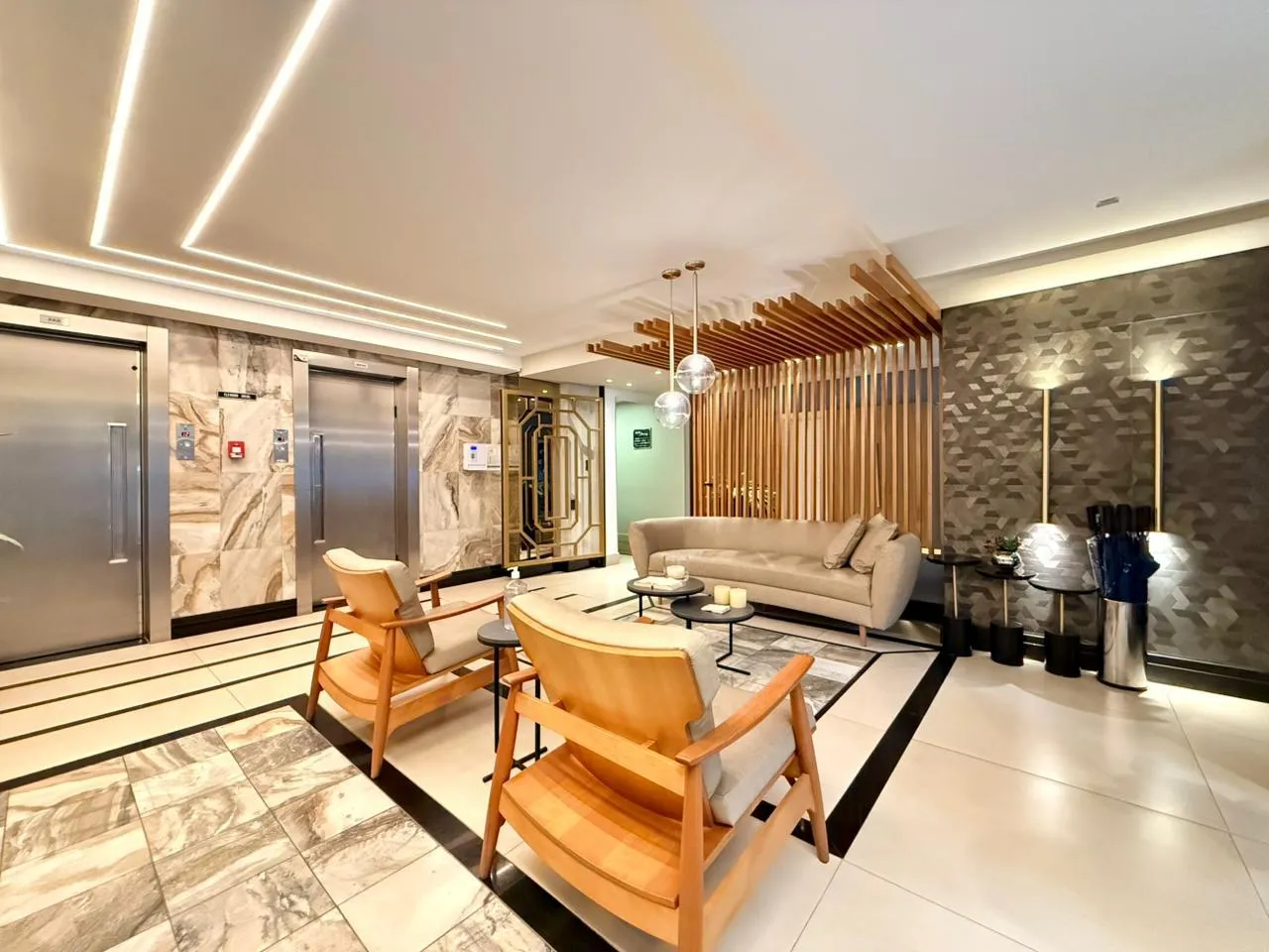Imagem Apartamento com vista para o mar à venda com 120m2 por R$ 2.300.000,00