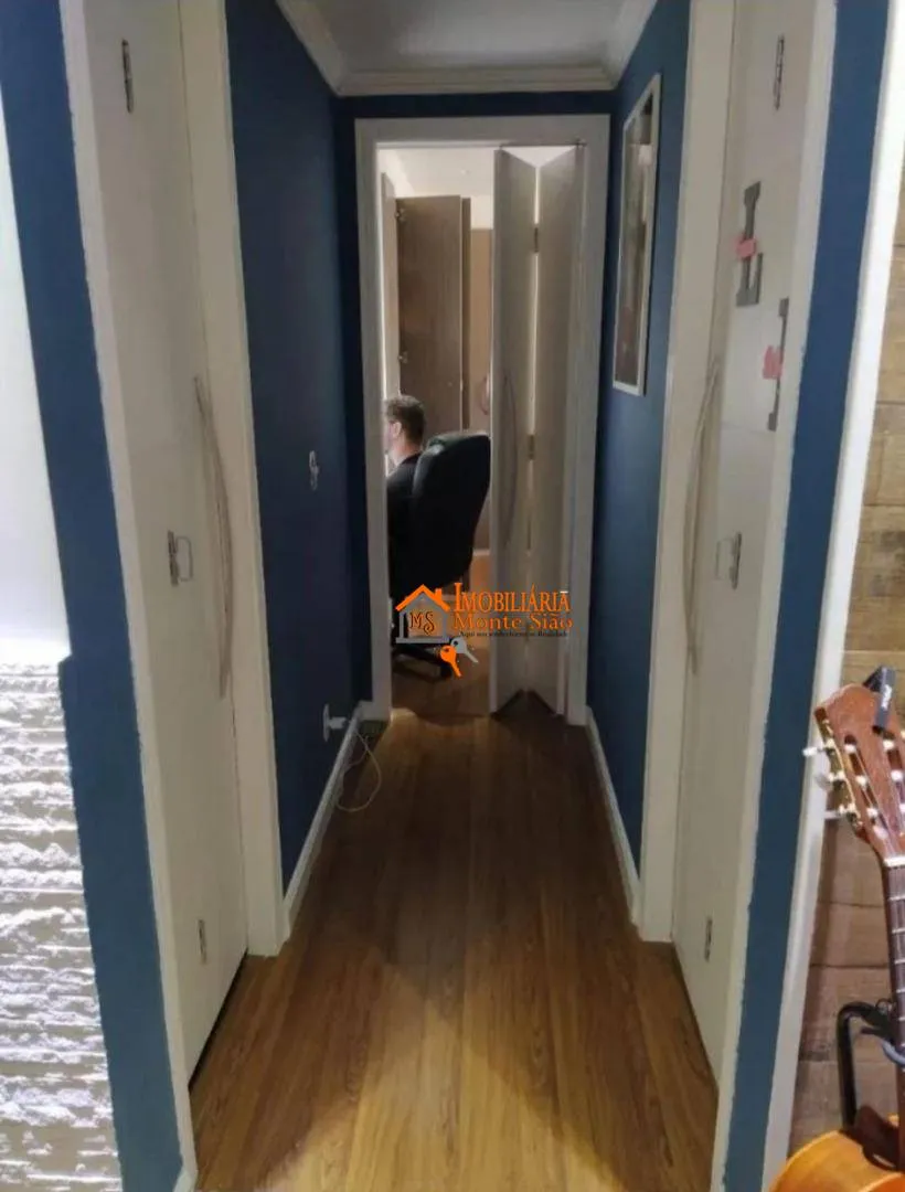 Imagem Apartamento com 2 dormitórios à venda, 49 m² por R$ 320.000,00 - Centro - Guarulhos/SP