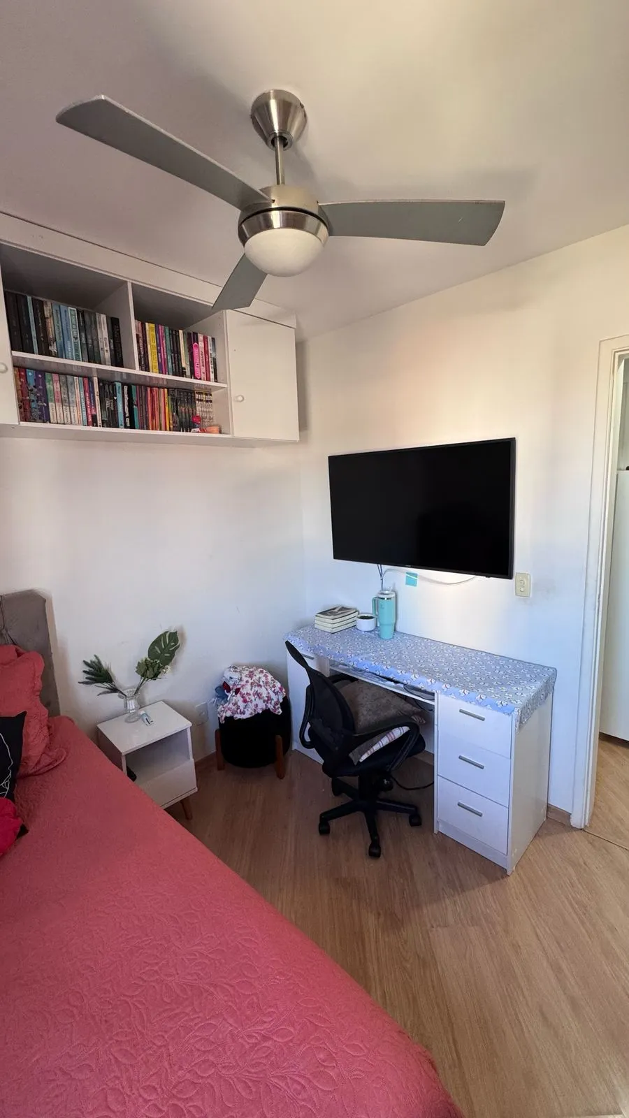 Imagem VENDO LINDO APARTAMENTO NO BAIRRO CAMPO GRANDE