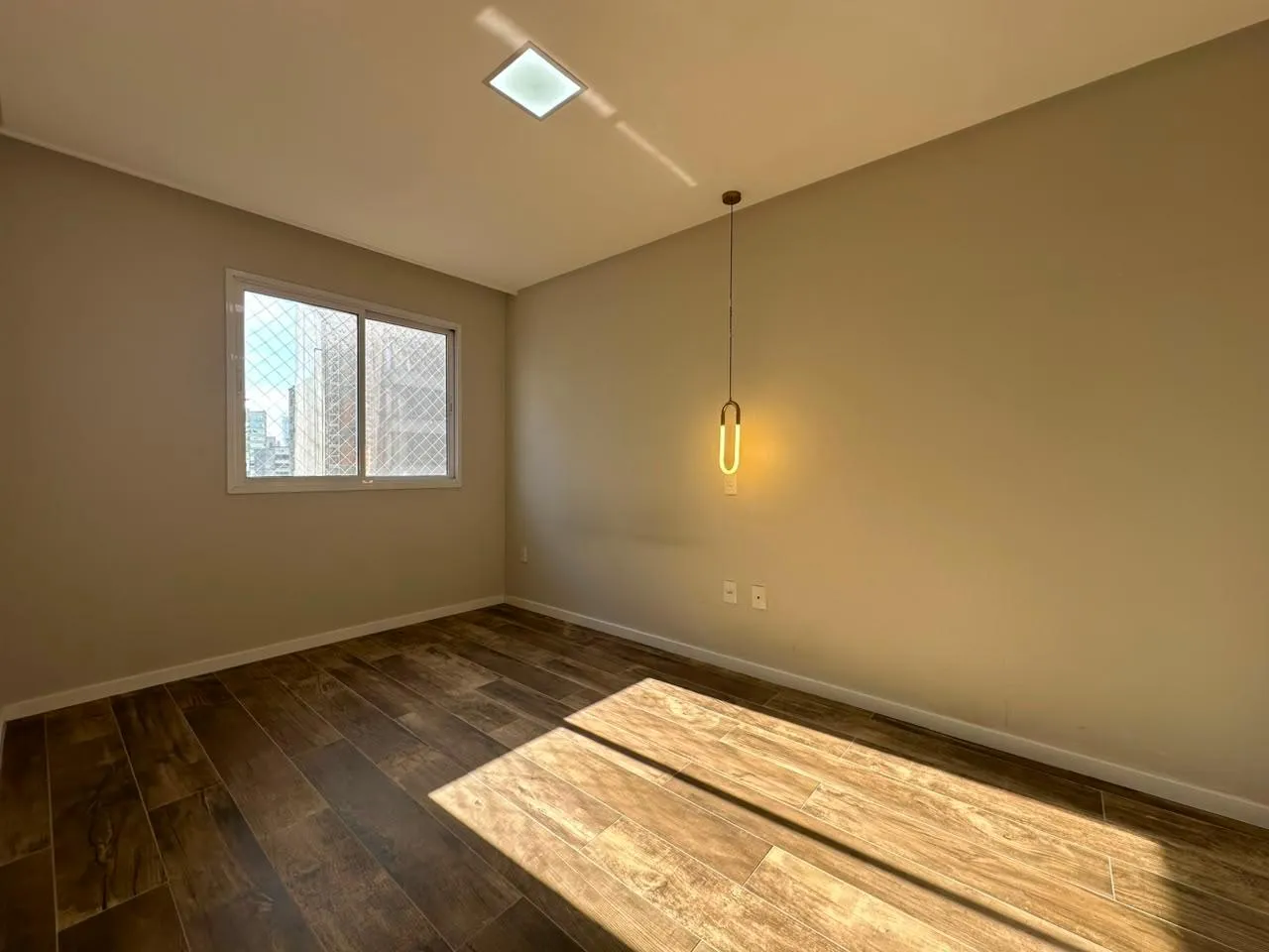 Imagem Apartamento à venda com 125m2 por R$ 2.010.000,00