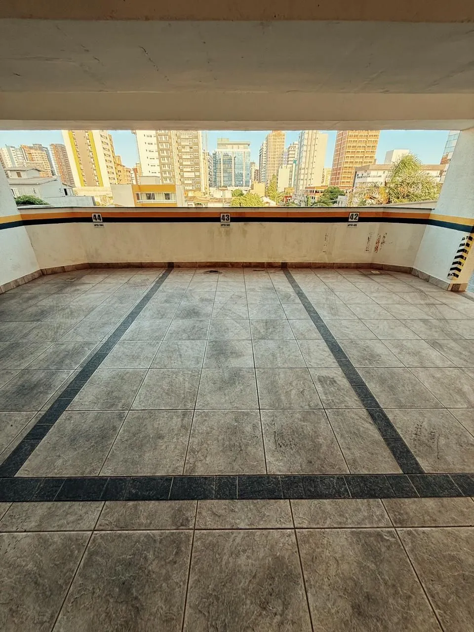 Imagem Apartamento à venda em Torres, Centro, com 2 quartos, 68.38m2