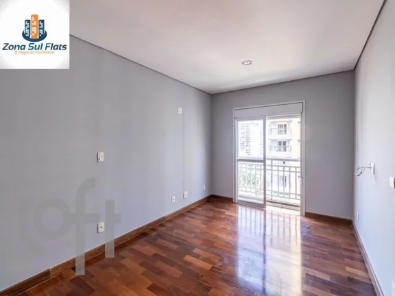 Imagem Cobertura Duplex Impecável à Venda Em Moema Com 3 Suítes e 3 Vagas - Localização Privilegiada, a poucos metros do Parque Ibirapuera