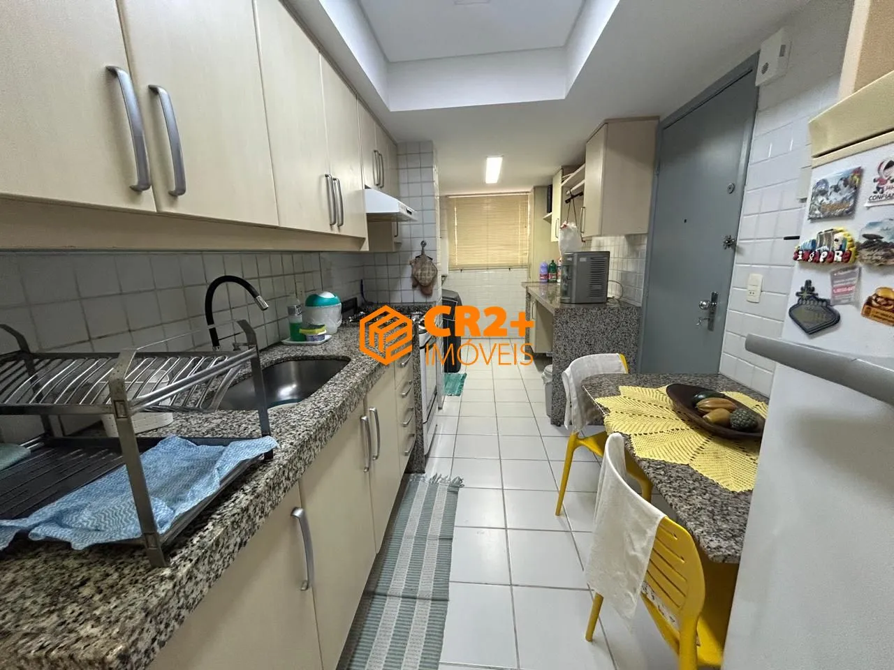 Imagem Vendo apartamento com vista livre para o mar com 3 suítes -118m²