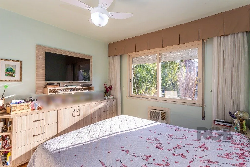 Imagem Apartamento no Jardim Botânico de 3 dormitórios dependência e 2 vagas