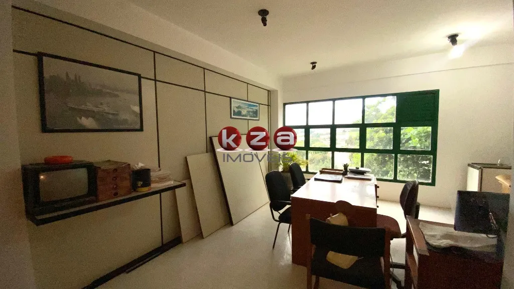 Imagem Sala Comercial na Av. Onze de Agosto, Valinhos-SP 3 Salas, 2 Banheiros, 1 Vaga de Garagem 80m² de Área