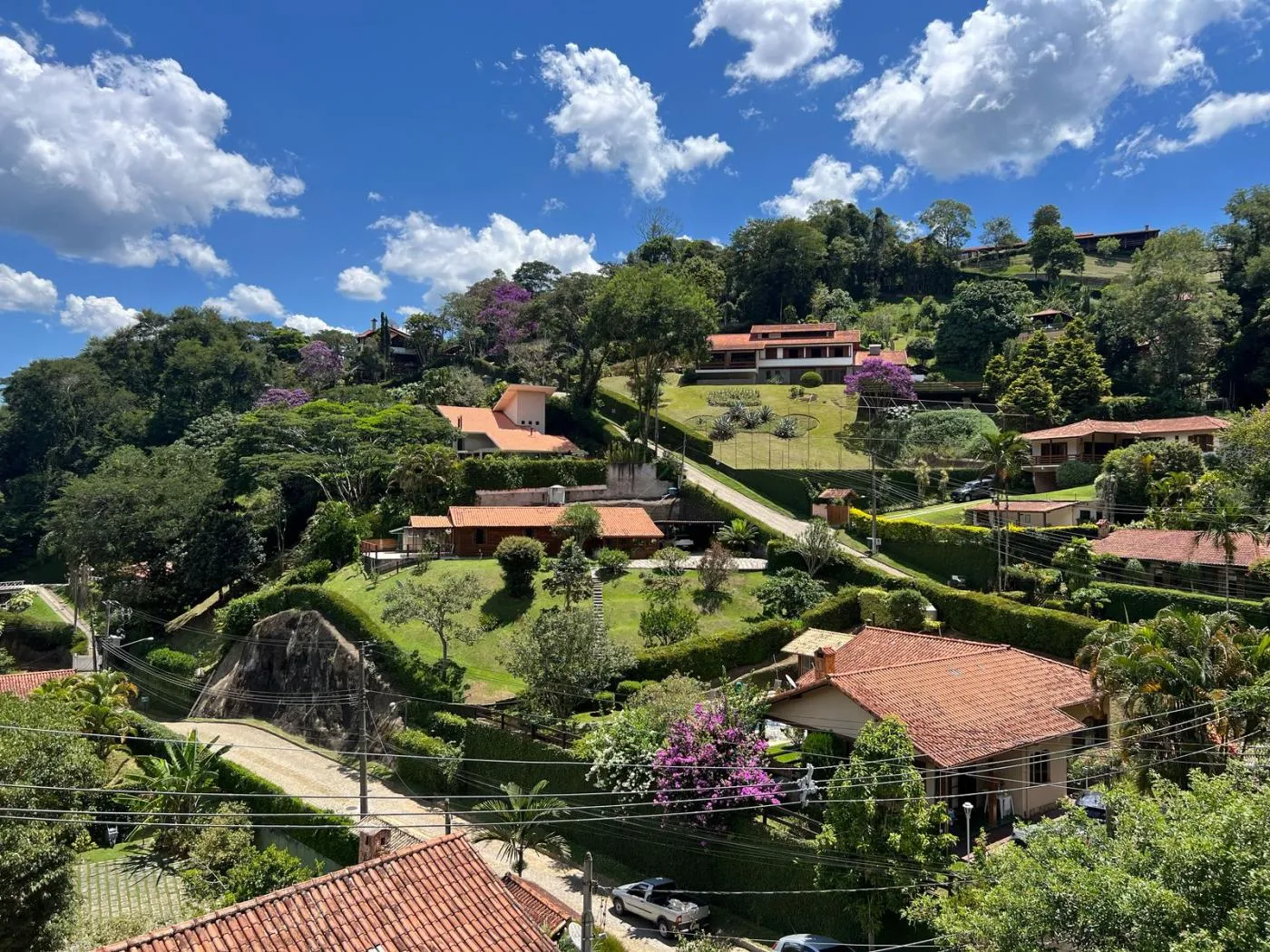 Imagem Casa em Condomínio para Venda em Petrópolis / RJ no bairro Itaipava