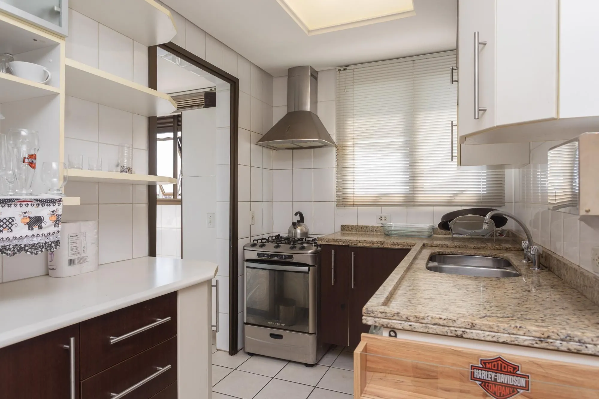 Imagem Apartamento 2 dormitórios sendo 1 suíte e 3 vagas no Petrópolis.
