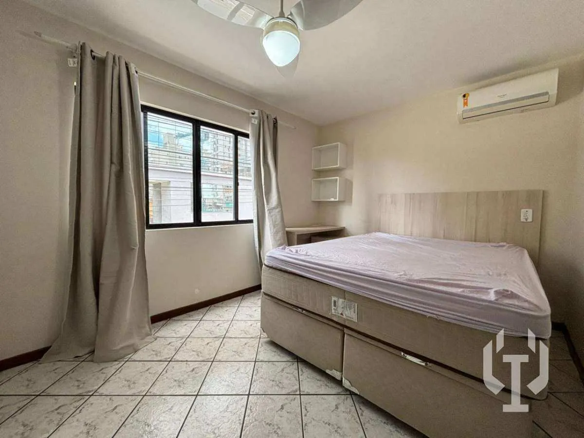 Imagem Apartamento Mobiliado com Terraço em Meia Praia
